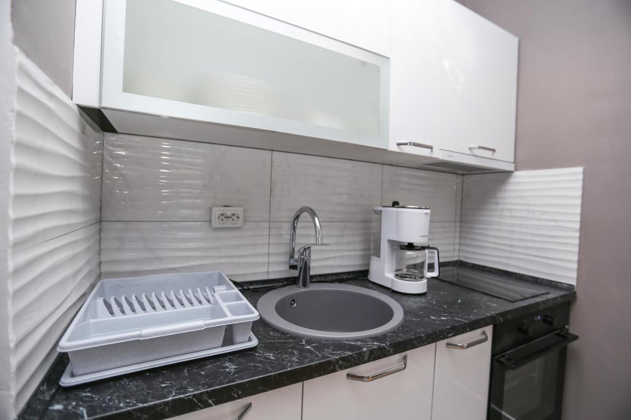 פודסטראנה Apartmani Guto מראה חיצוני תמונה