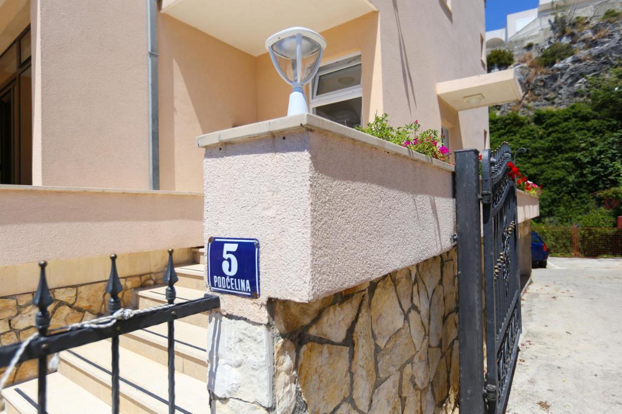 פודסטראנה Apartmani Guto מראה חיצוני תמונה